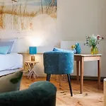 Πανσιόν D'hotes Chateau De Bourrassol 3*