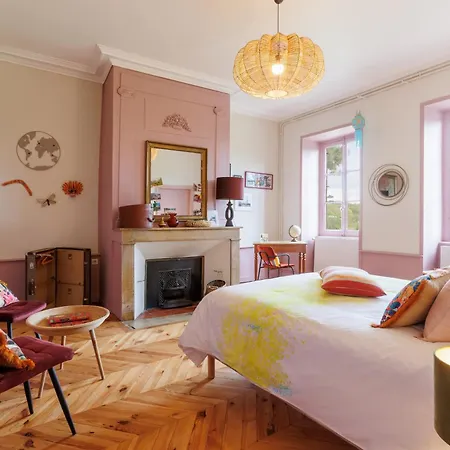 Πανσιόν D'hotes Chateau De Bourrassol 3*